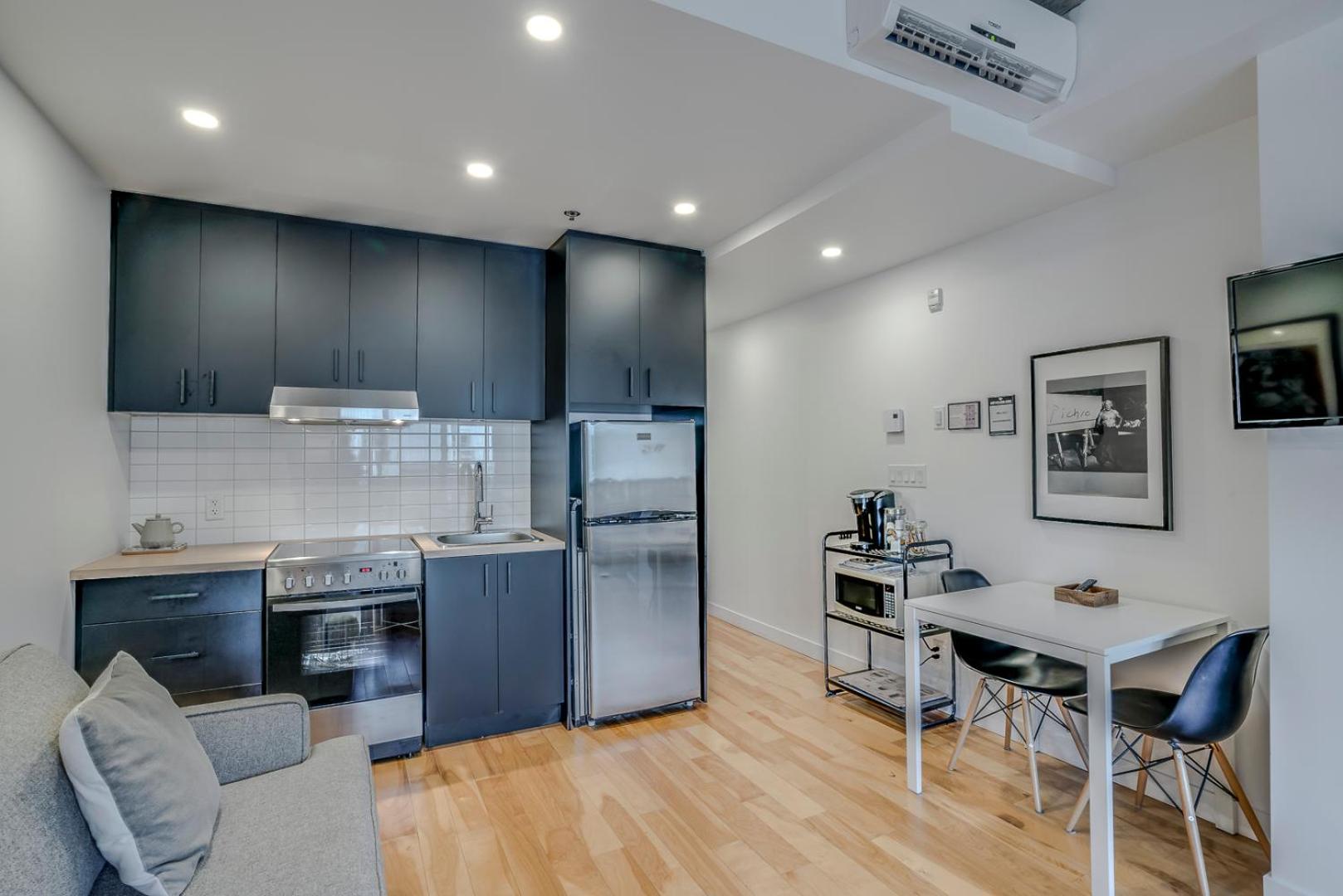 Le Studio Picasso "Parking Inclus" Квебек Экстерьер фото